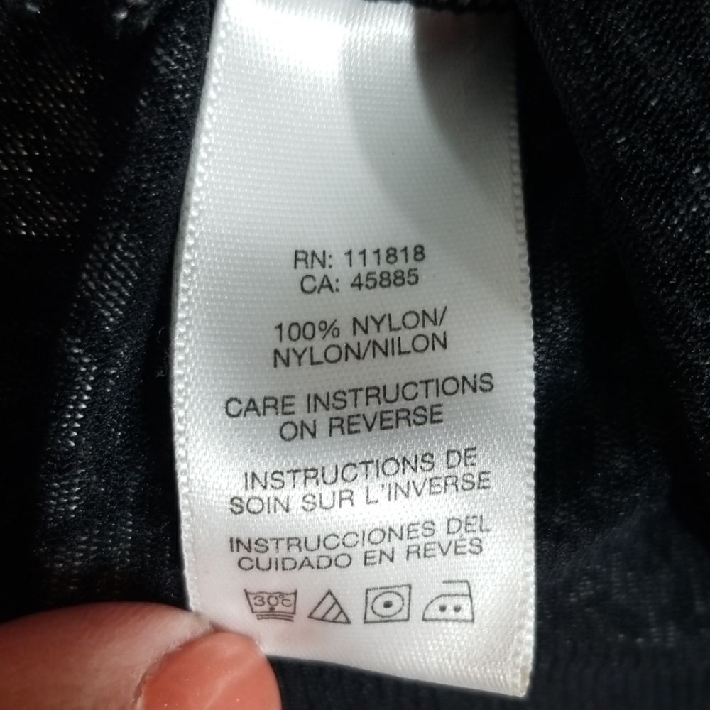 Michael Kors, Black/Wht Blouse, Large - Picture 7 of 7
